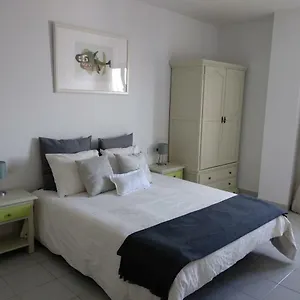 https://apartamento-malvasia.in-canary-islands.com