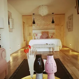 https://estudio-jazmin.hotelsinnerja.org
